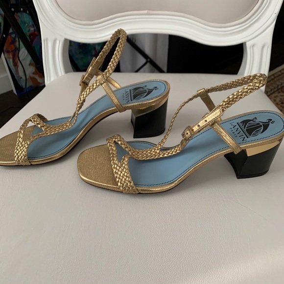 AUTHENTIC LANVIN GOLD SANDALS BLOCK HEEL 37 - Picture 3 of 5